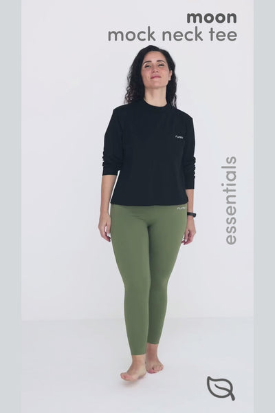 W Moon Tee Mock-Neck Long-Sleeve - Black