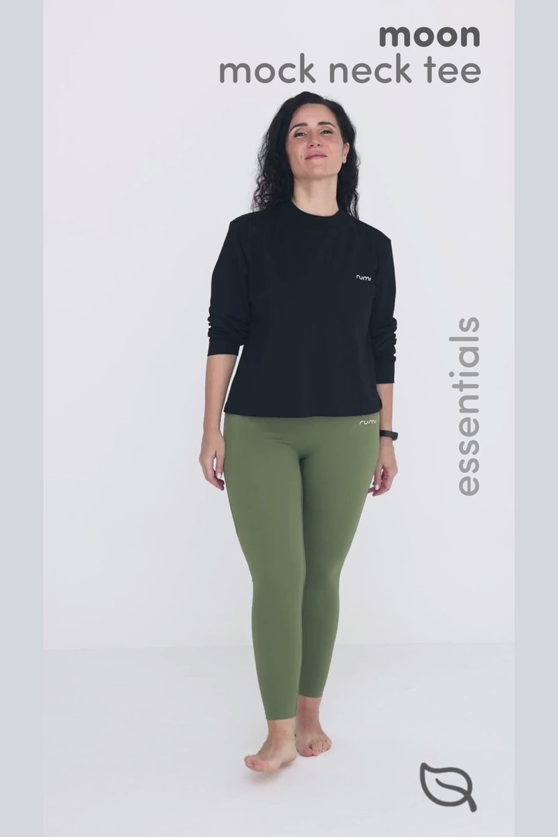 W Moon Tee Mock-Neck Long-Sleeve - Black